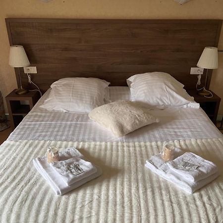 Hotel Du Commerce Semur-en-Auxois Eksteriør bilde