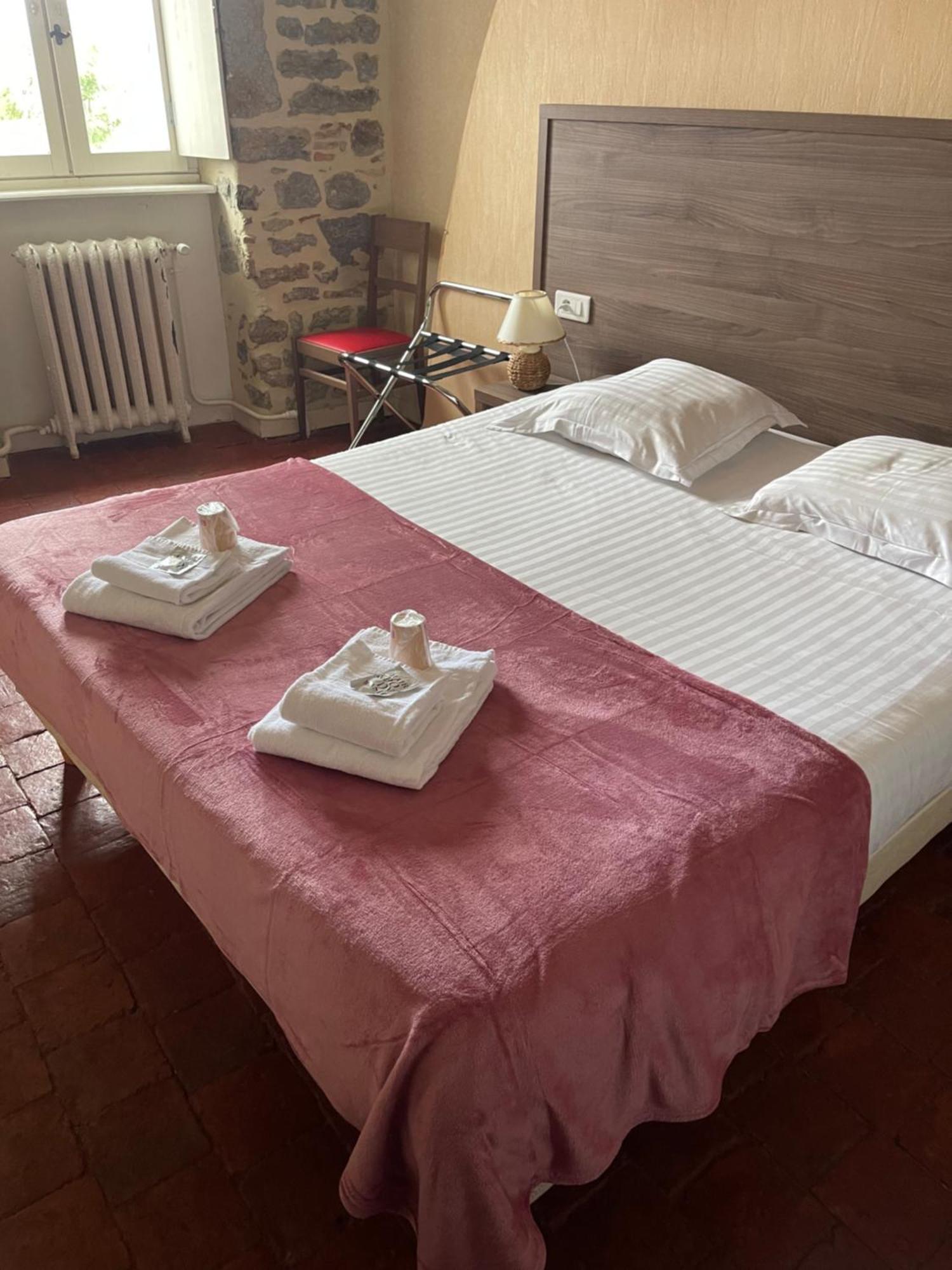 Hotel Du Commerce Semur-en-Auxois Eksteriør bilde