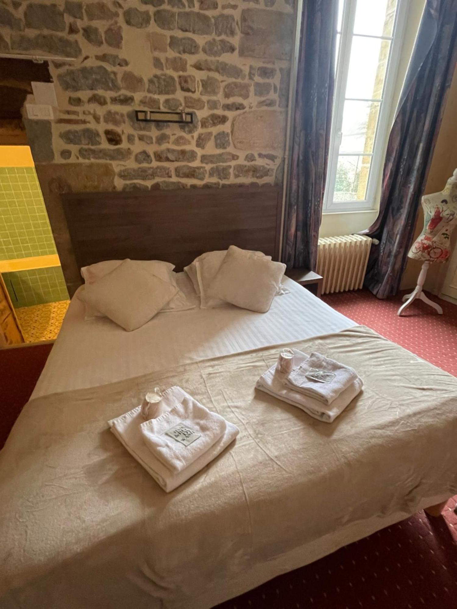 Hotel Du Commerce Semur-en-Auxois Eksteriør bilde
